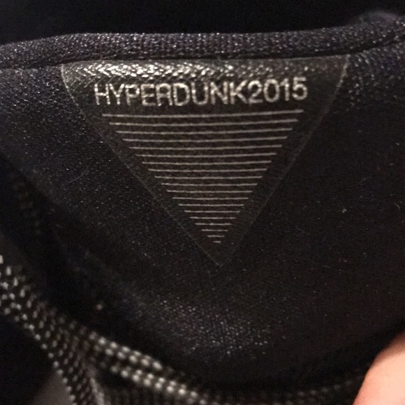 Nike 2015 HyperDunks - Picture 2 of 6